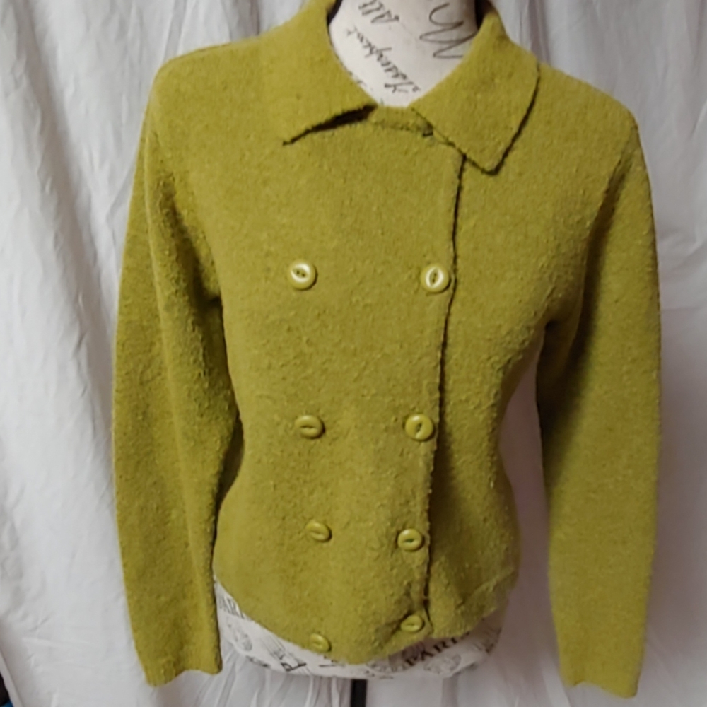 Liz Claiborne button up sweater. Lizsport petite.